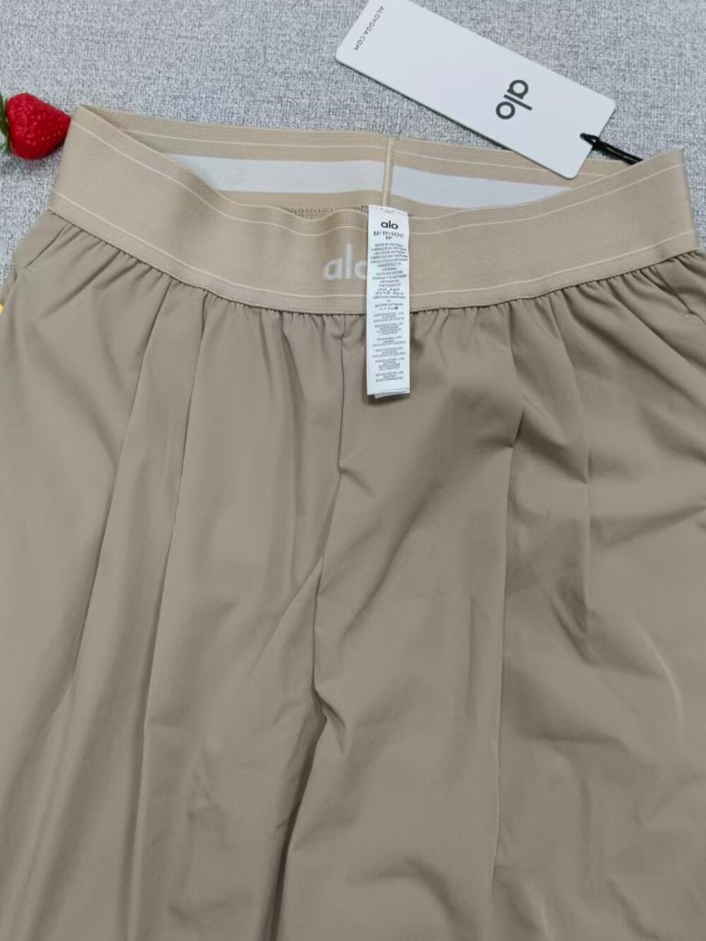 Gravel🤩ALO Yoga Suit Up Wide Leg Trouser Regular 30”🥰Soft & Feminine,Limited - Picture 4 of 8